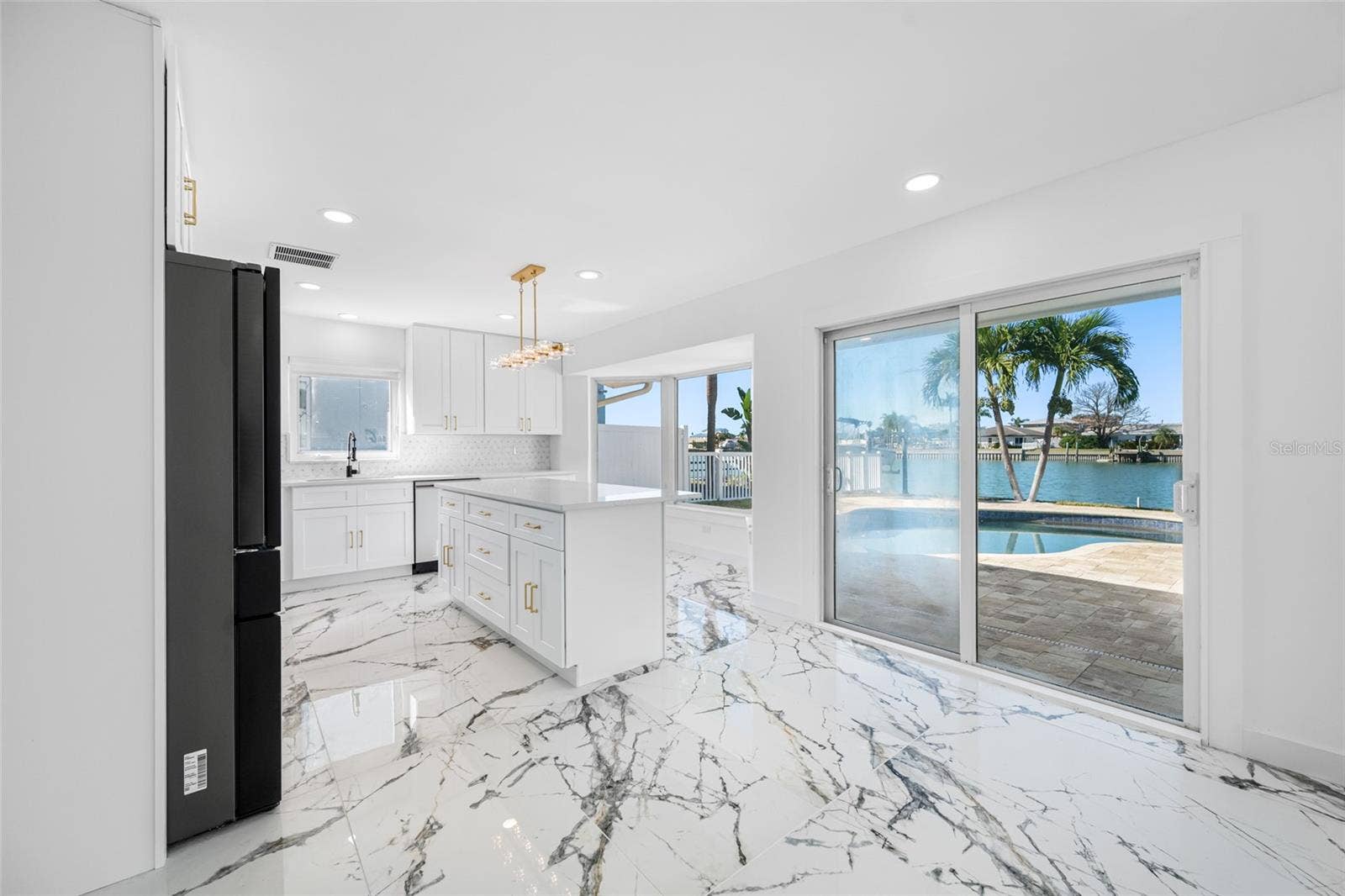 600 115TH AVENUE, Treasure Island, FL 33706