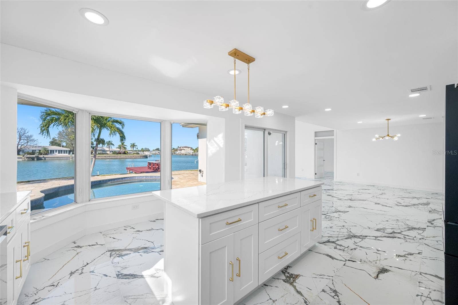 600 115TH AVENUE, Treasure Island, FL 33706