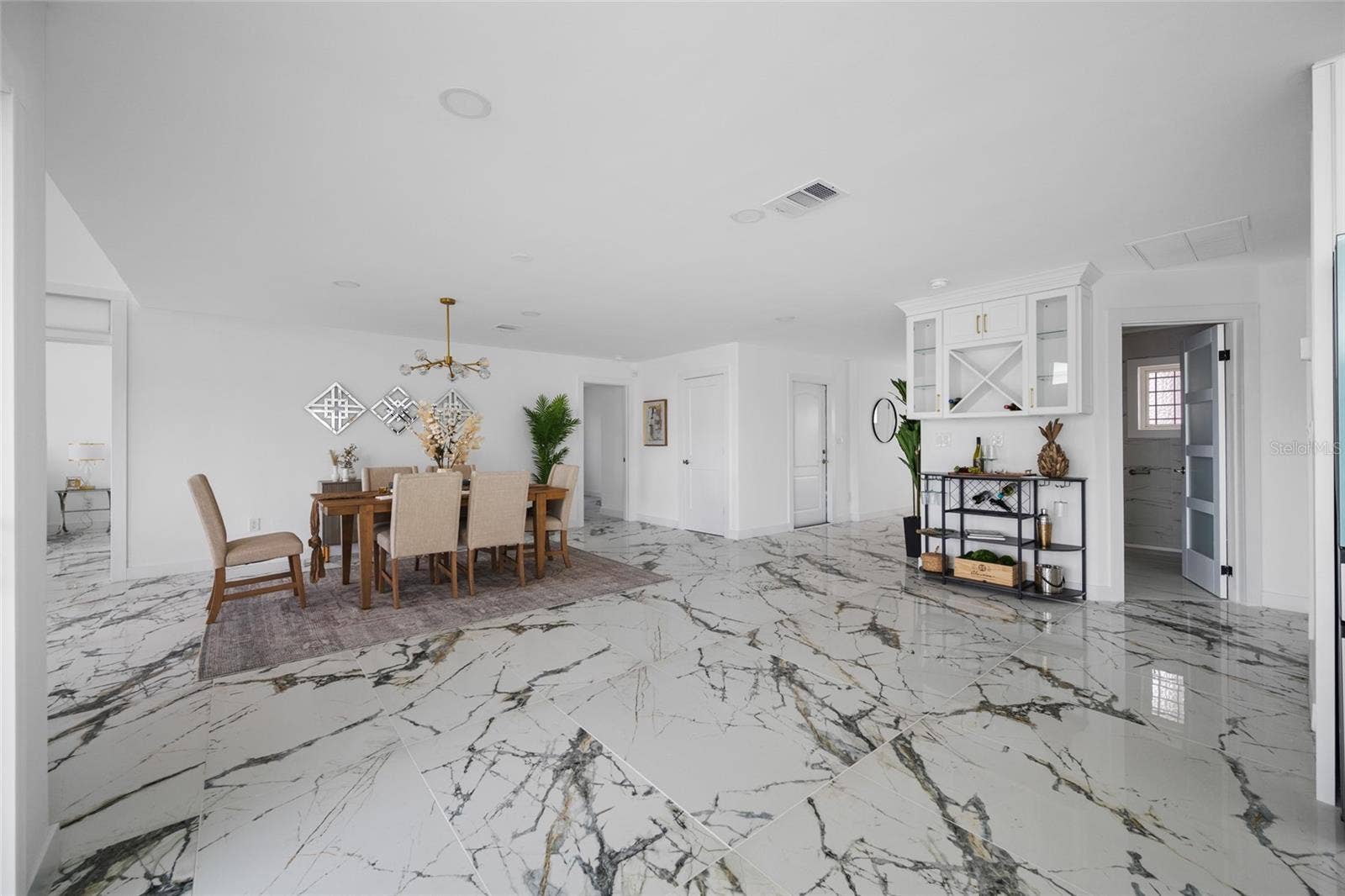 600 115TH AVENUE, Treasure Island, FL 33706