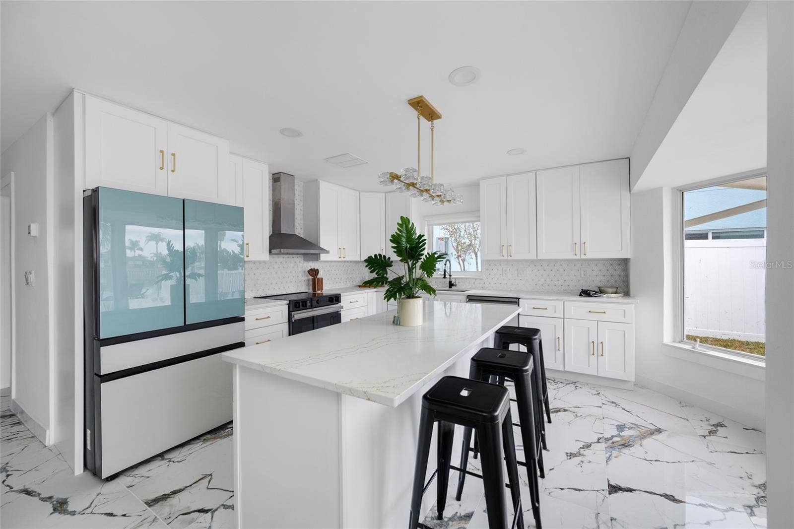 600 115TH AVENUE, Treasure Island, FL 33706