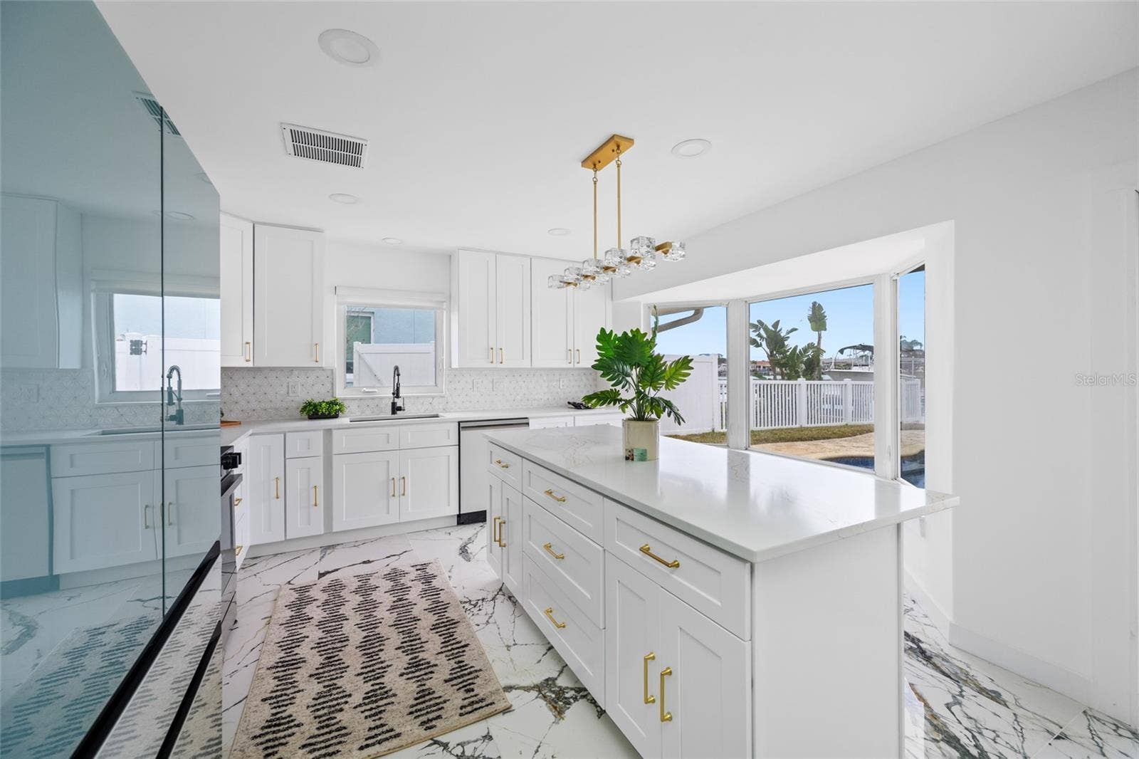 600 115TH AVENUE, Treasure Island, FL 33706