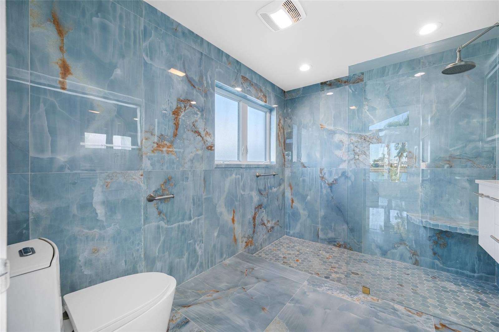 600 115TH AVENUE, Treasure Island, FL 33706