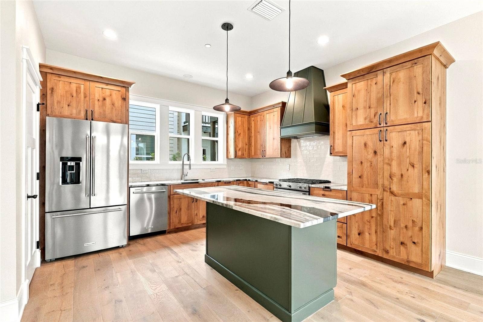 2544 1ST AVENUE N, St Petersburg, FL 33713 1st Floor Kitchen with marble countertops
