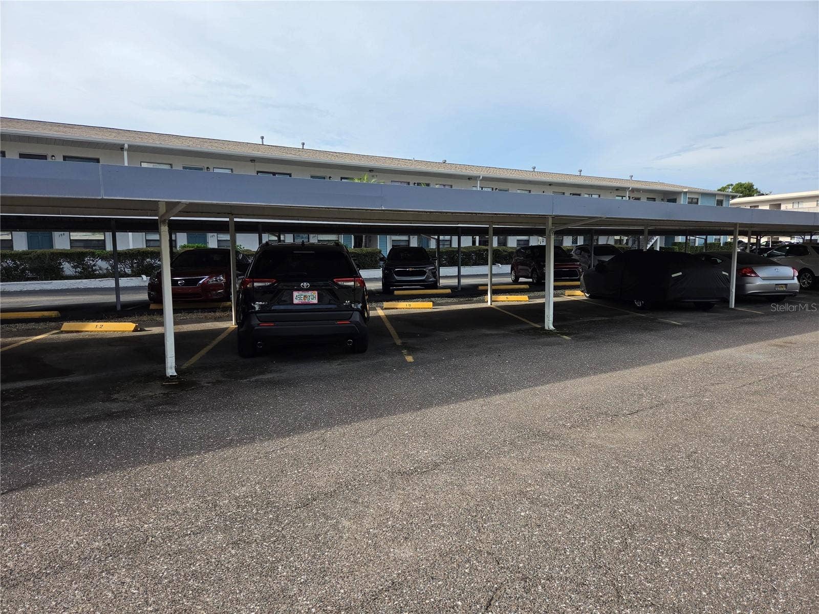 5969 TERRACE PARK DRIVE N, #305, St Petersburg, FL 33709 Covered parking
