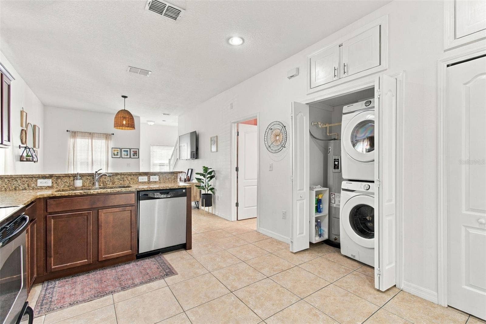 8524 GABLEBEND WAY, Tampa, FL 33647 8524 GABLEBEND WAY, Tampa, FL 33647