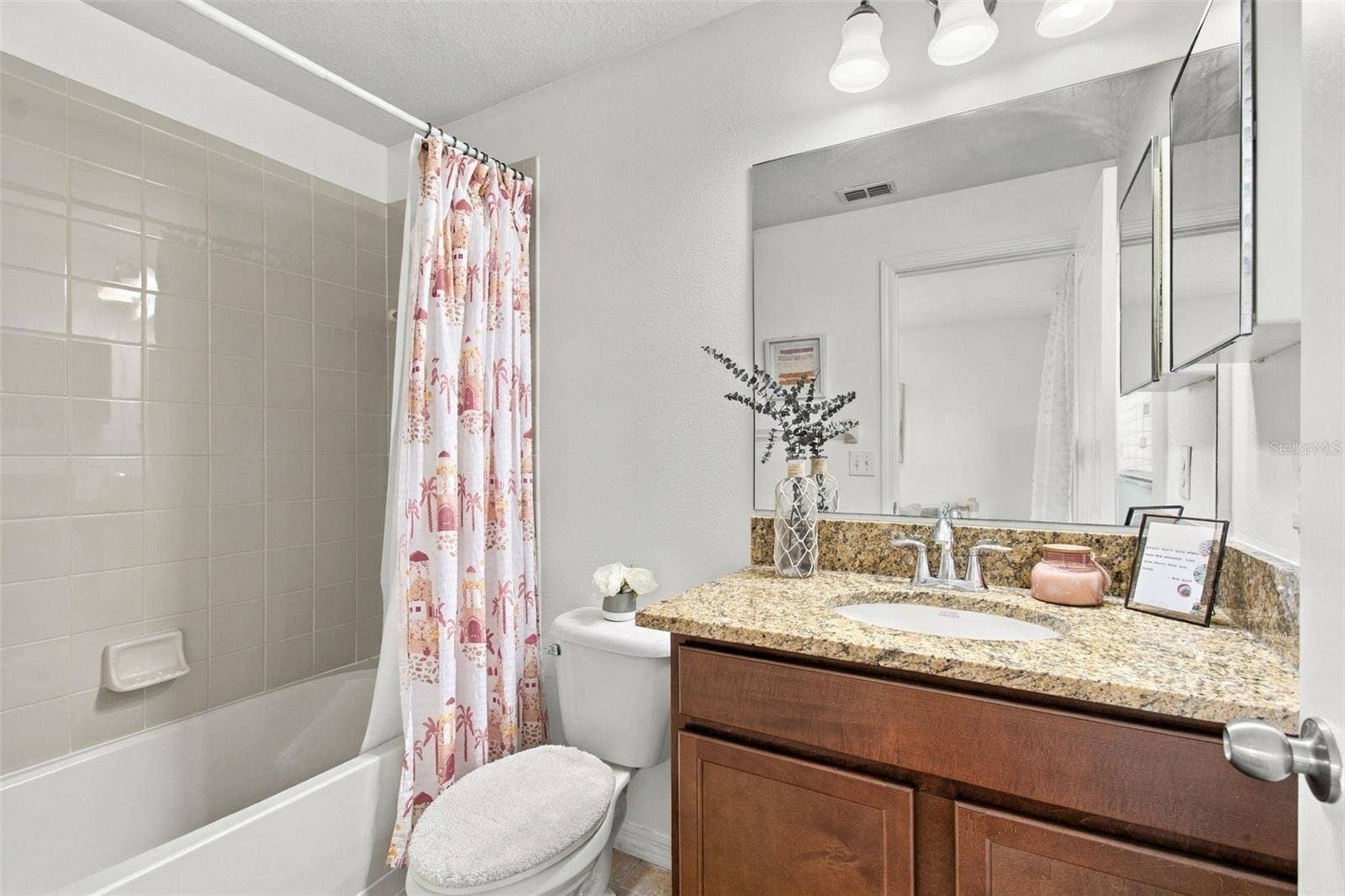 8524 GABLEBEND WAY, Tampa, FL 33647 8524 GABLEBEND WAY, Tampa, FL 33647