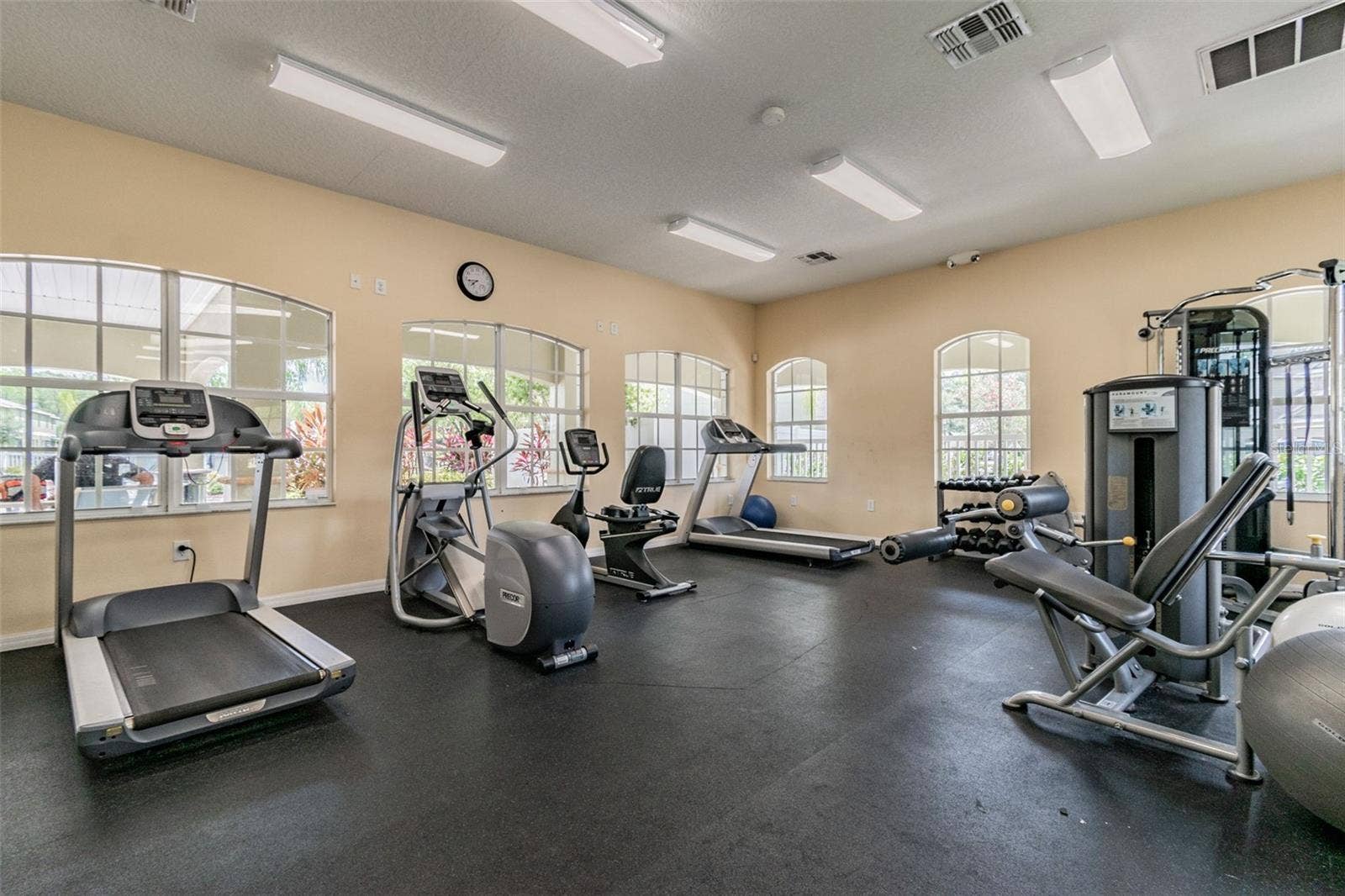 8524 GABLEBEND WAY, Tampa, FL 33647 8524 GABLEBEND WAY, Tampa, FL 33647