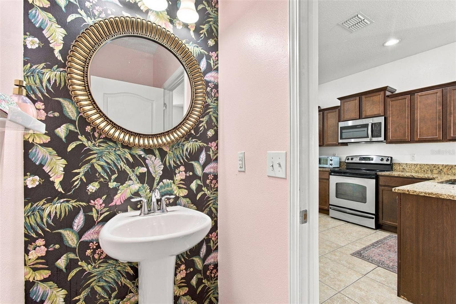 8524 GABLEBEND WAY, Tampa, FL 33647 8524 GABLEBEND WAY, Tampa, FL 33647