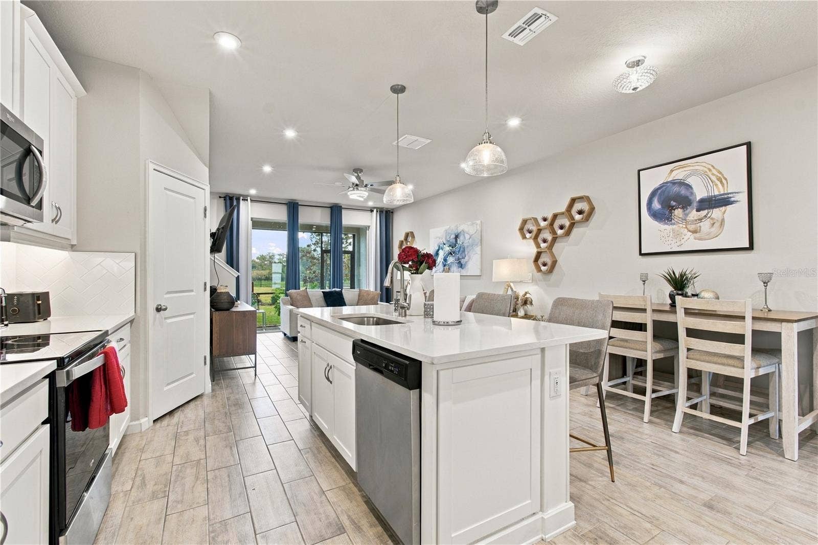 31564 WOODLAND RACE LOOP, Wesley Chapel, FL 33545 31564 WOODLAND RACE LOOP, Wesley Chapel, FL 33545