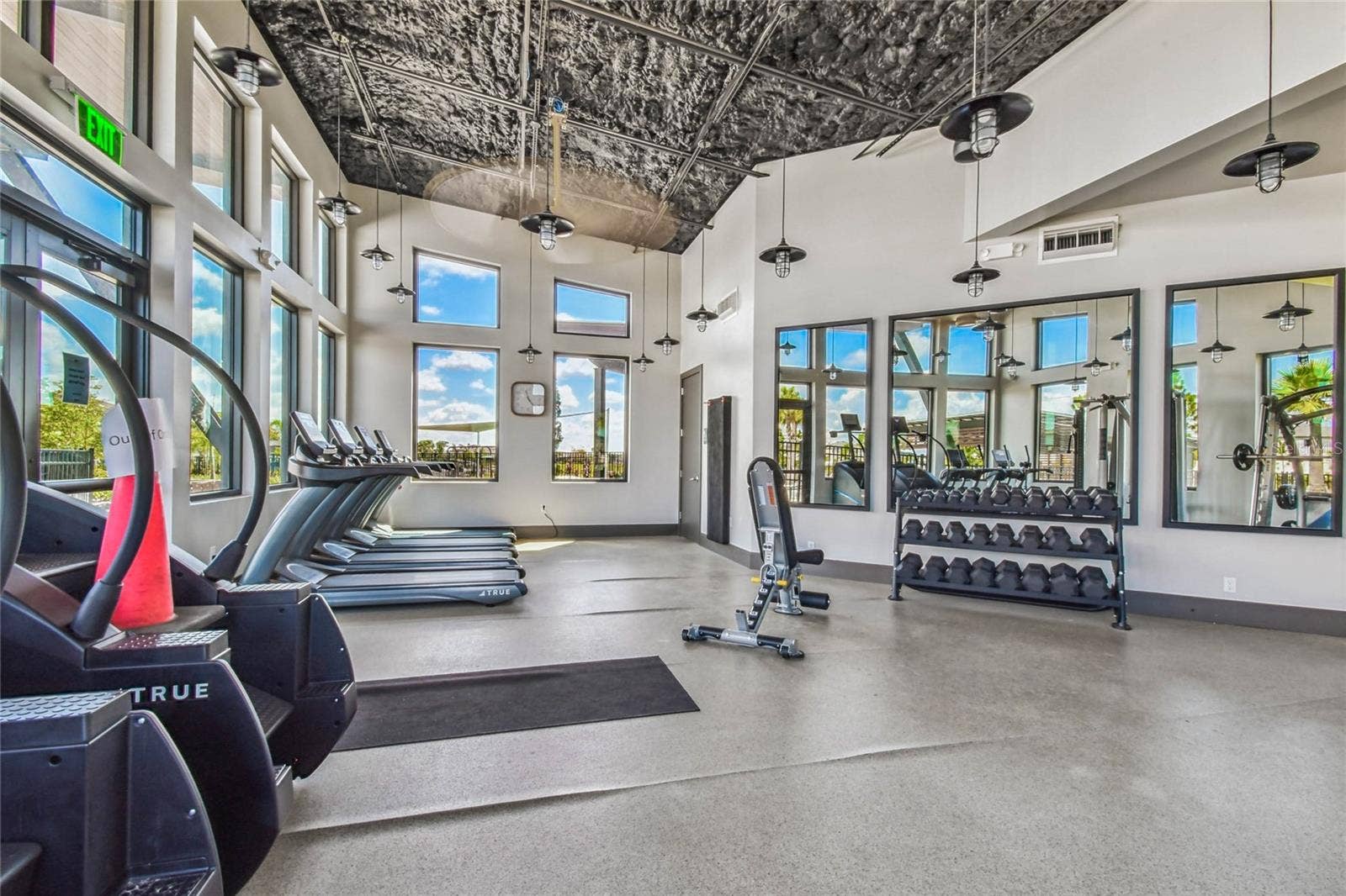 31564 WOODLAND RACE LOOP, Wesley Chapel, FL 33545 31564 WOODLAND RACE LOOP, Wesley Chapel, FL 33545