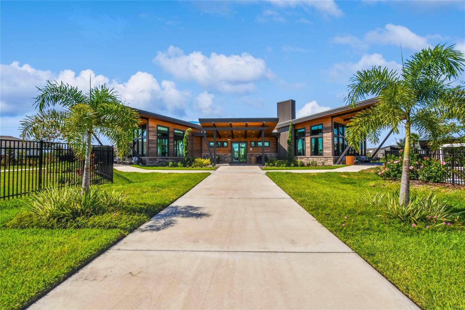 31564 WOODLAND RACE LOOP, Wesley Chapel, FL 33545 31564 WOODLAND RACE LOOP, Wesley Chapel, FL 33545