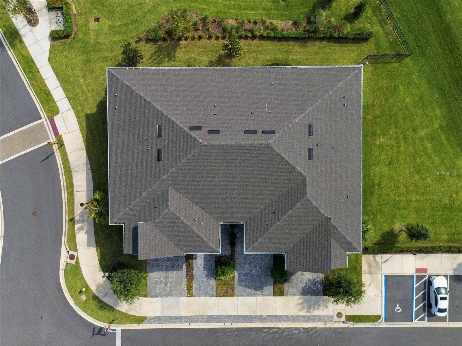 31564 WOODLAND RACE LOOP, Wesley Chapel, FL 33545 31564 WOODLAND RACE LOOP, Wesley Chapel, FL 33545