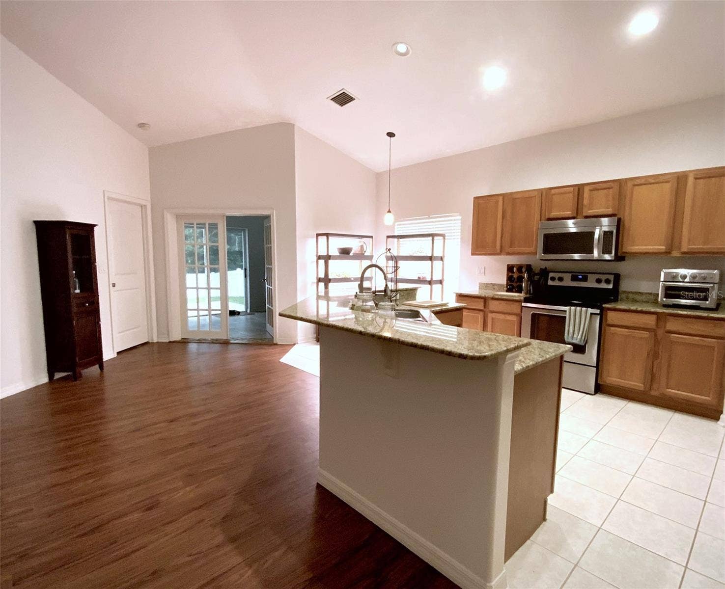 4041 LANGDRUM DRIVE, Wesley Chapel, FL 33543 4041 LANGDRUM DRIVE, Wesley Chapel, FL 33543