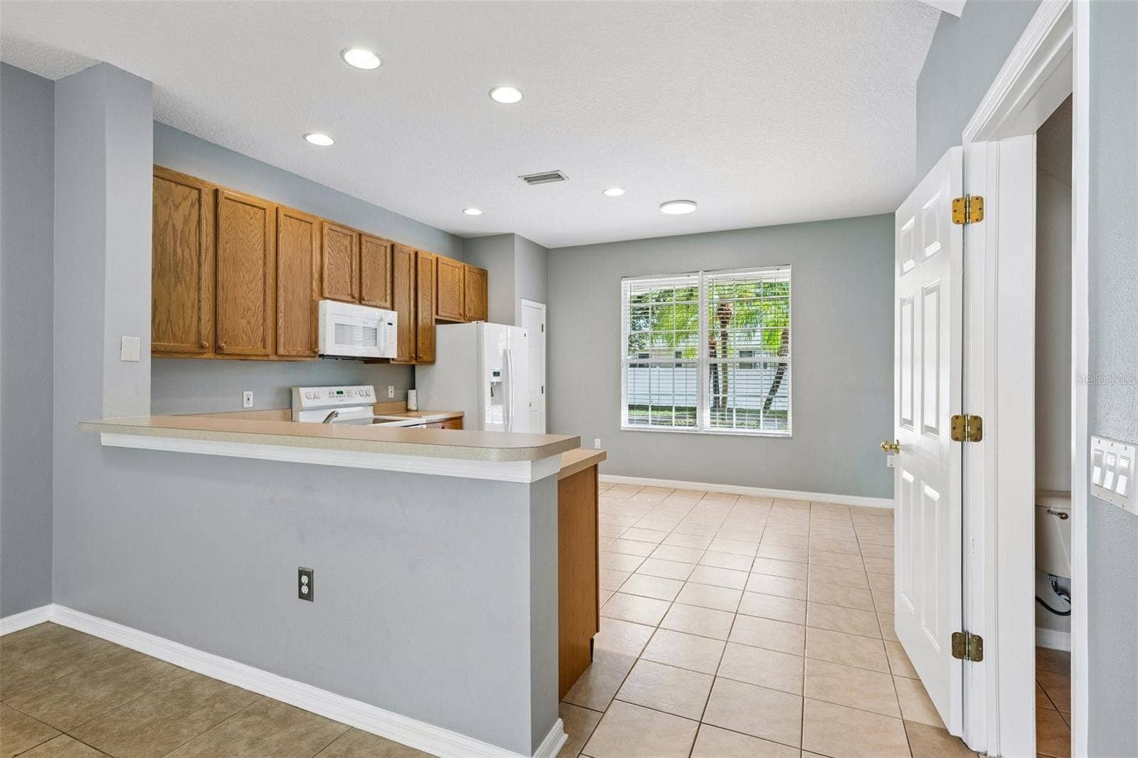 14101 CHRISTIE DRIVE, Largo, FL 33771 14101 CHRISTIE DRIVE, Largo, FL 33771