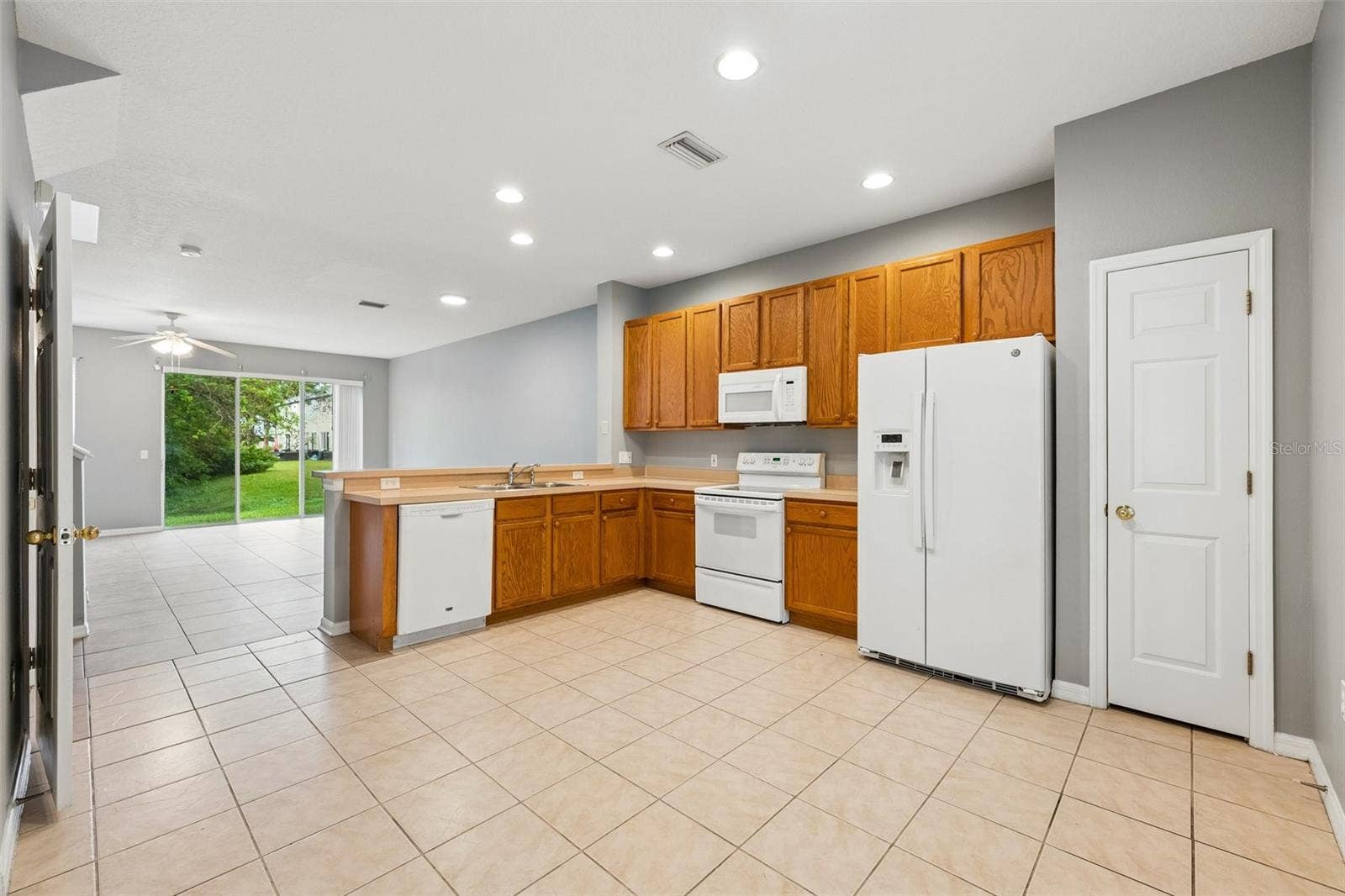 14101 CHRISTIE DRIVE, Largo, FL 33771 14101 CHRISTIE DRIVE, Largo, FL 33771