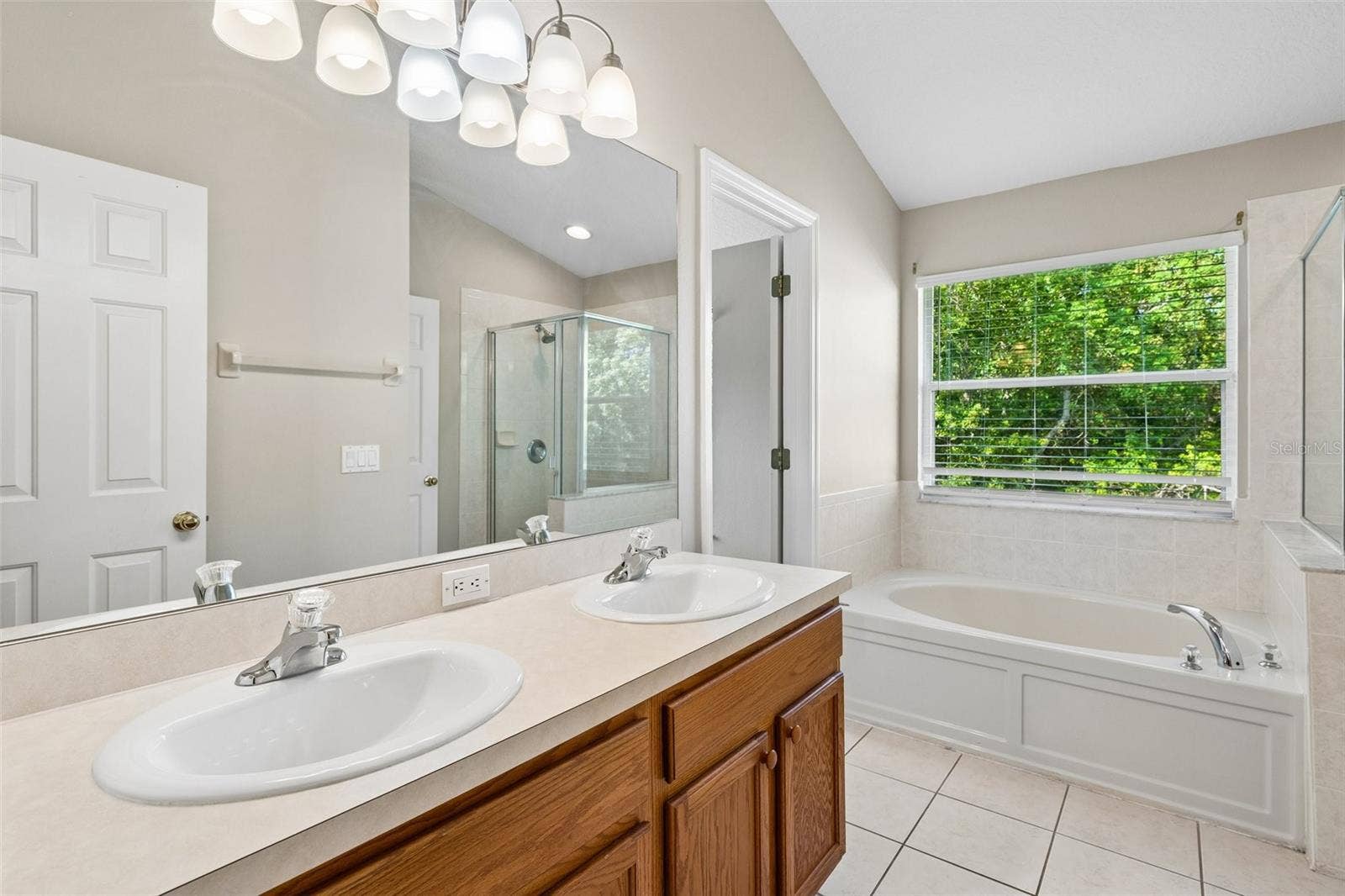 14101 CHRISTIE DRIVE, Largo, FL 33771 14101 CHRISTIE DRIVE, Largo, FL 33771