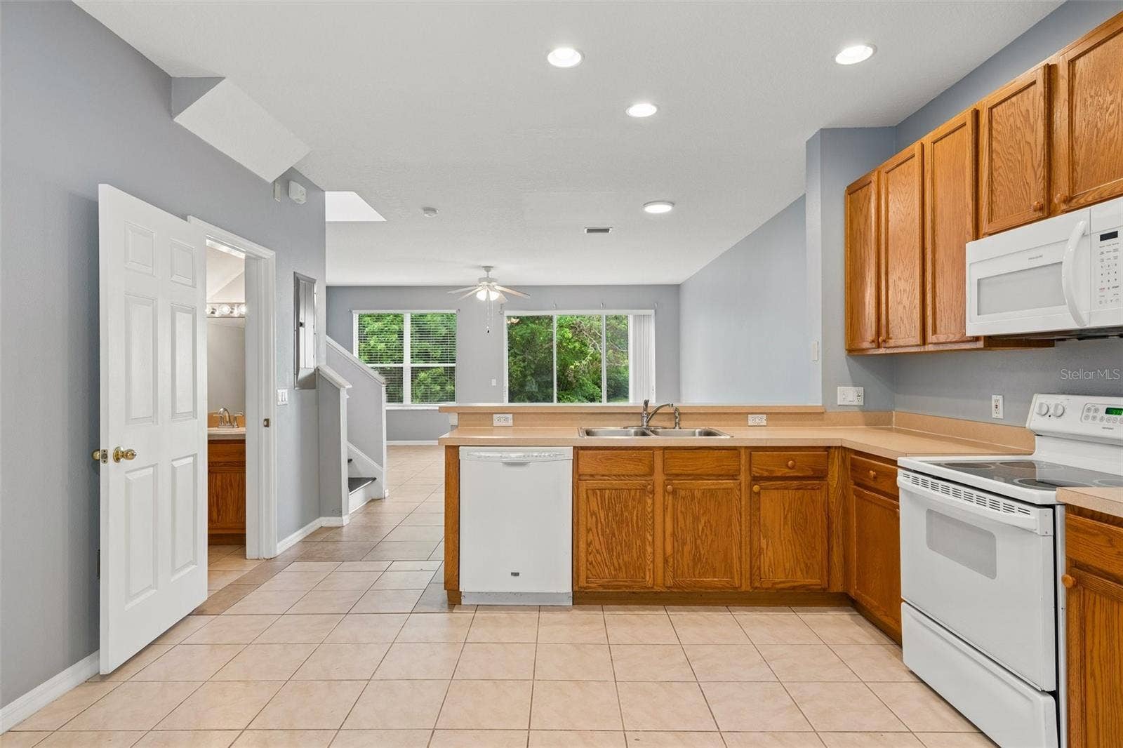 14101 CHRISTIE DRIVE, Largo, FL 33771 14101 CHRISTIE DRIVE, Largo, FL 33771