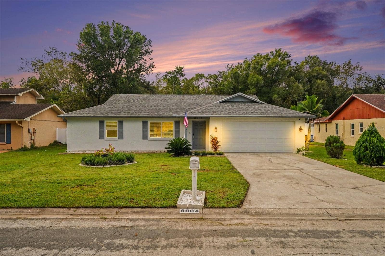 8064 FAWNRIDGE CIRCLE, Tampa, FL 33610 8064 FAWNRIDGE CIRCLE, Tampa, FL 33610
