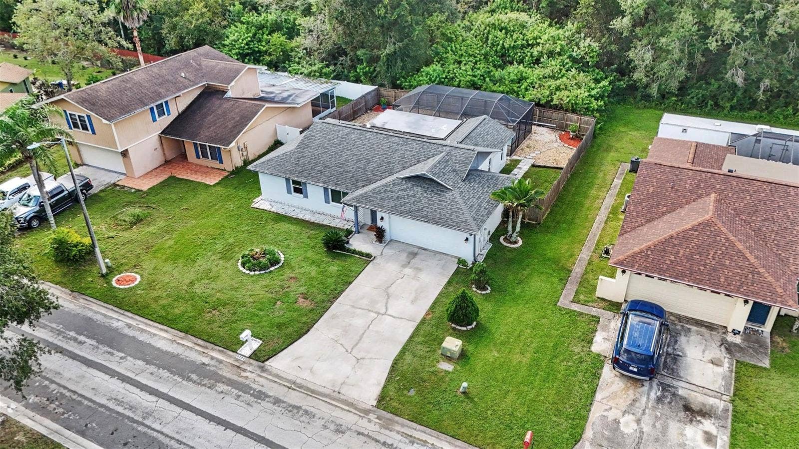8064 FAWNRIDGE CIRCLE, Tampa, FL 33610 8064 FAWNRIDGE CIRCLE, Tampa, FL 33610