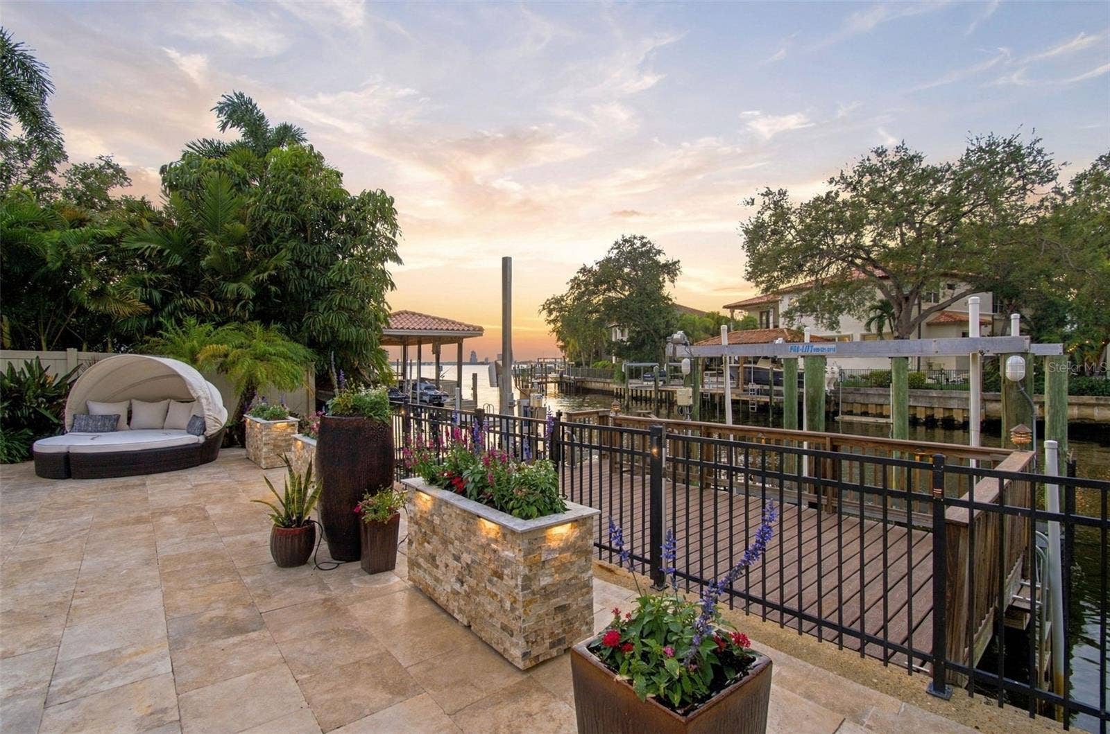 58 MARTINIQUE AVENUE, #1/2, Tampa, FL 33606 58 MARTINIQUE AVENUE, #1/2, Tampa, FL 33606