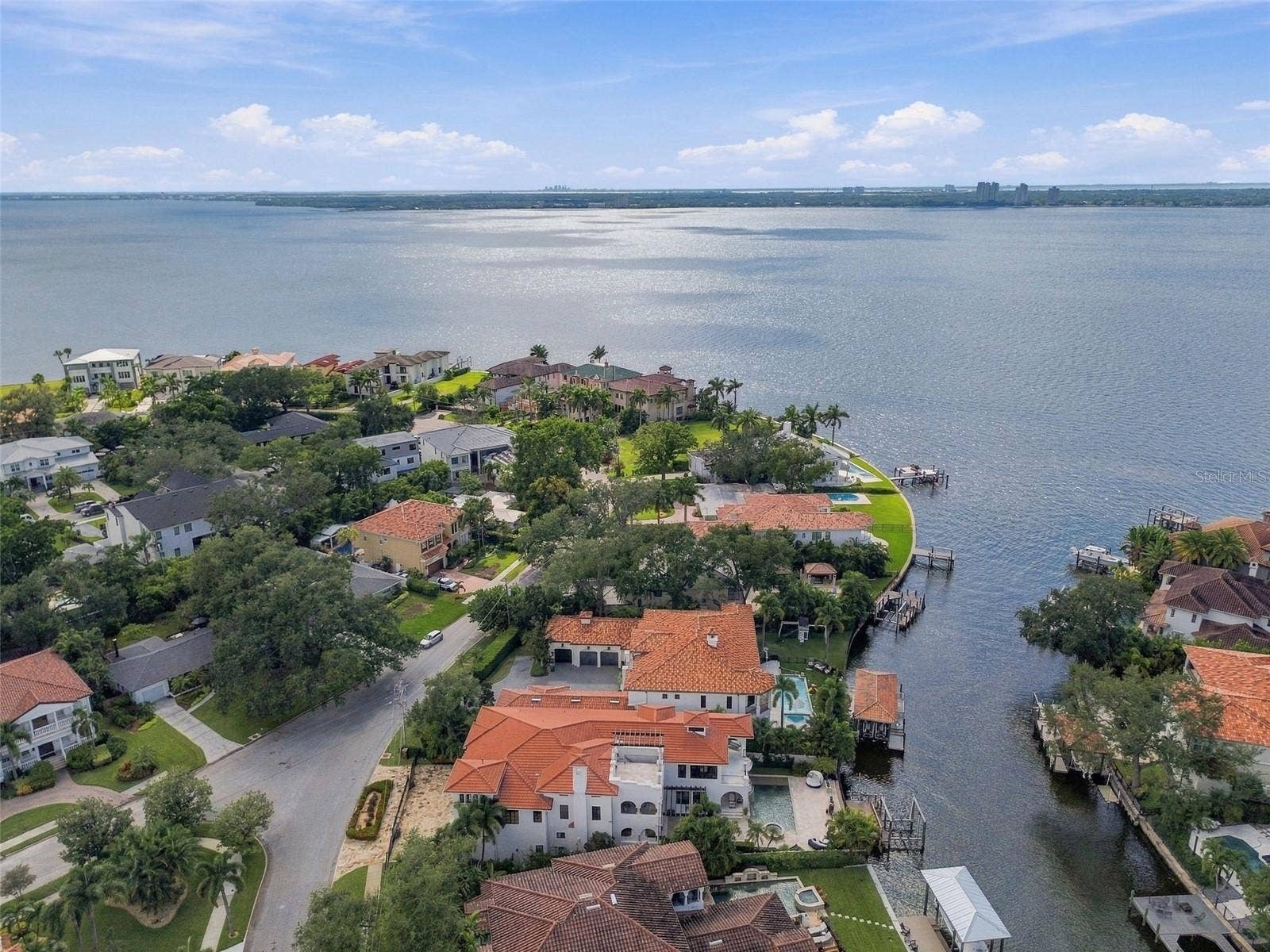 58 MARTINIQUE AVENUE, #1/2, Tampa, FL 33606 58 MARTINIQUE AVENUE, #1/2, Tampa, FL 33606