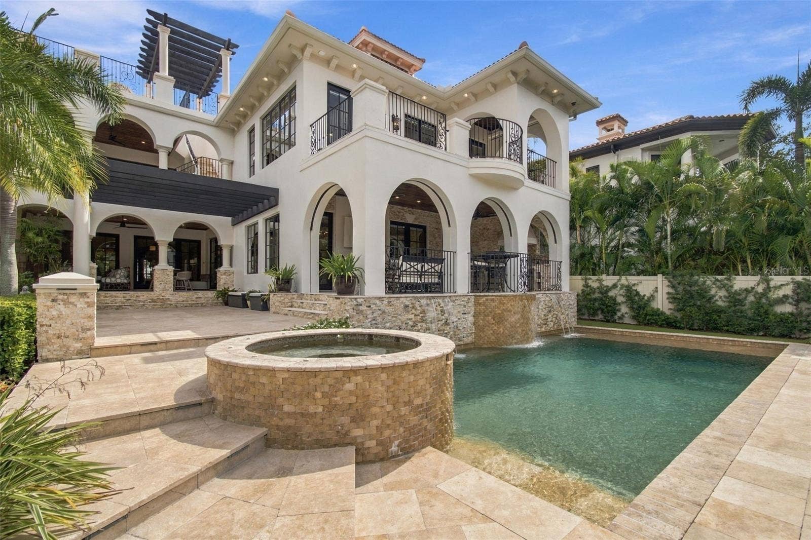 58 MARTINIQUE AVENUE, #1/2, Tampa, FL 33606 58 MARTINIQUE AVENUE, #1/2, Tampa, FL 33606