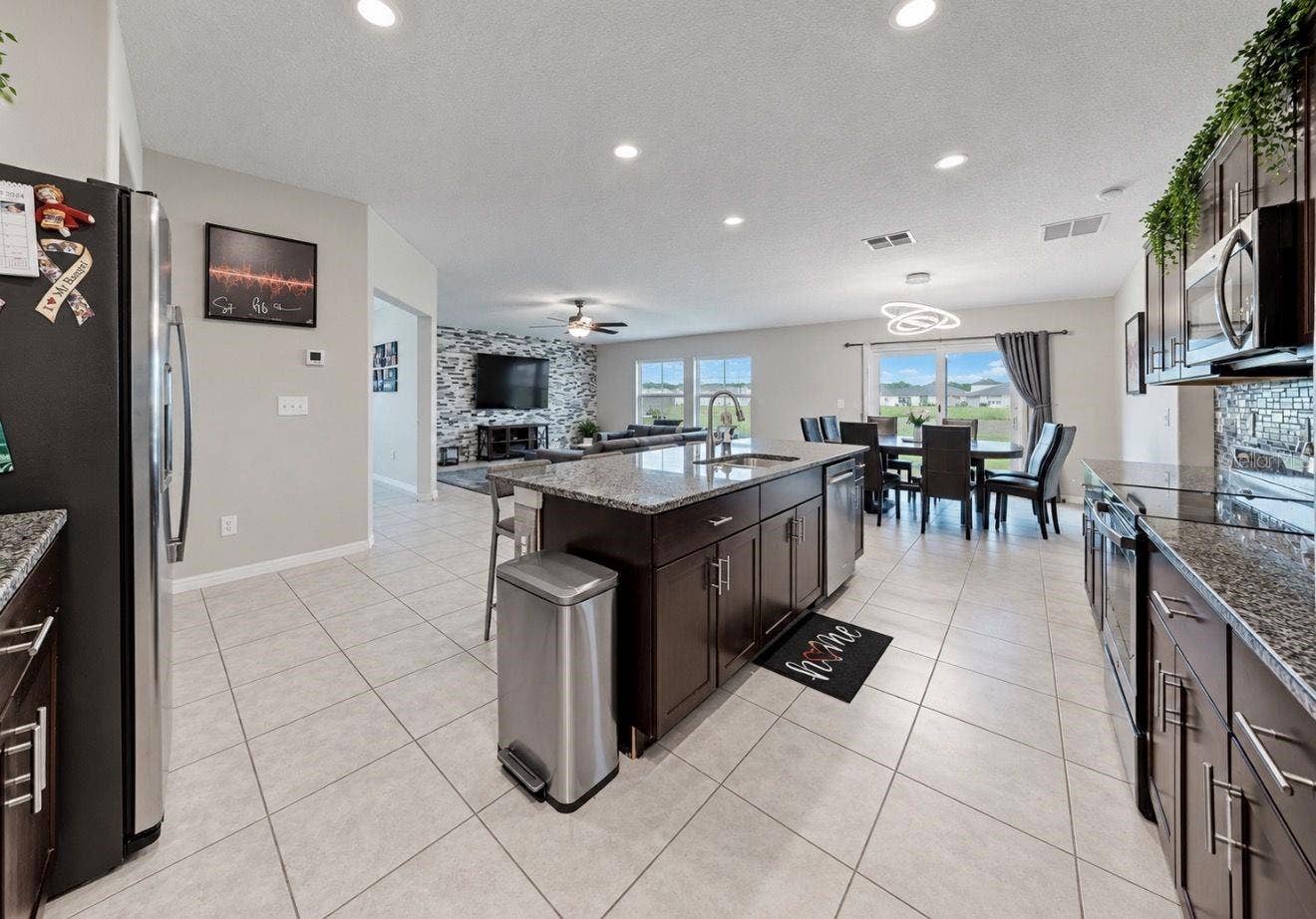 11911 FIELD THISTLE COURT, Riverview, FL 33579 Kitchen
