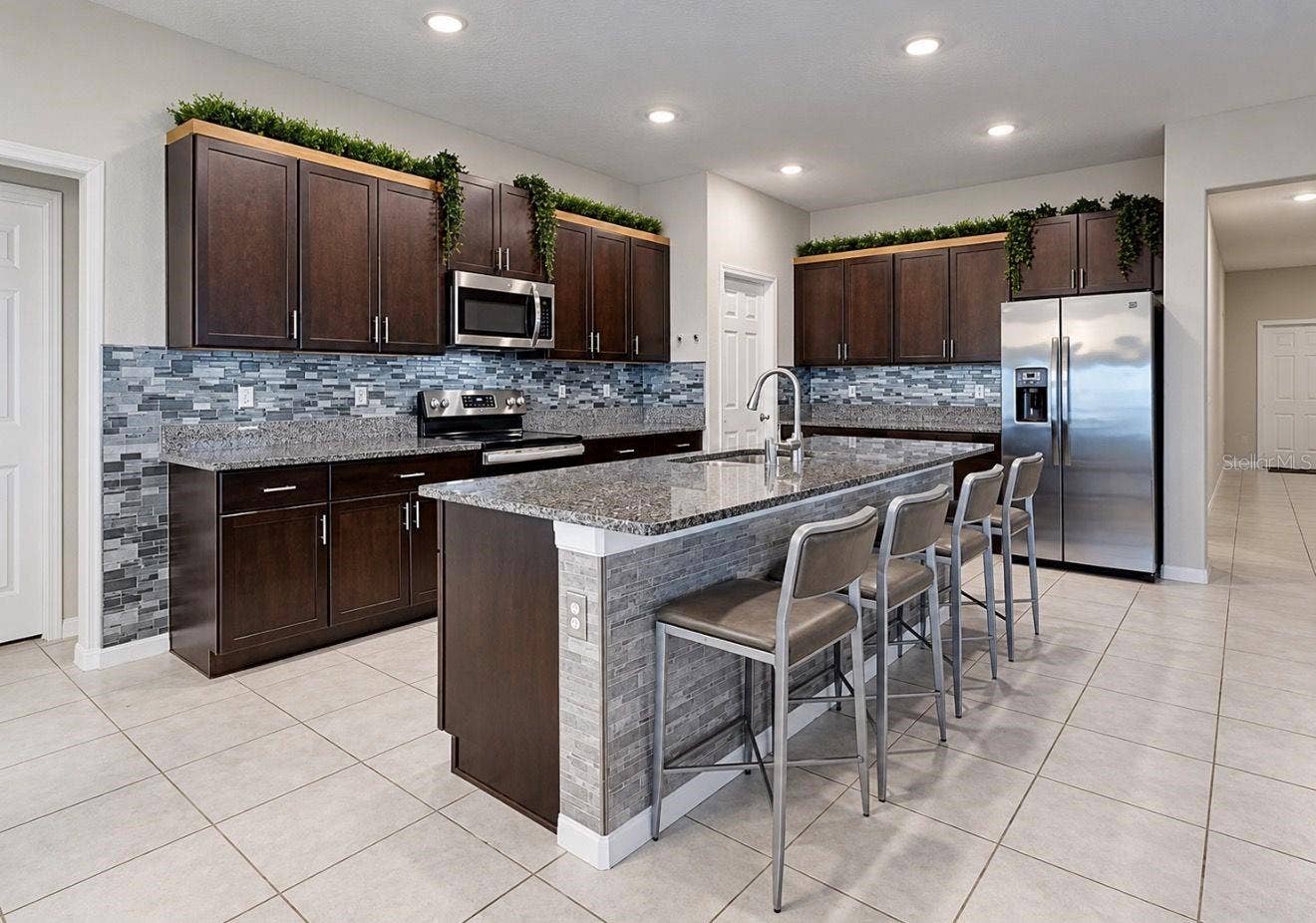 11911 FIELD THISTLE COURT, Riverview, FL 33579 Kitchen