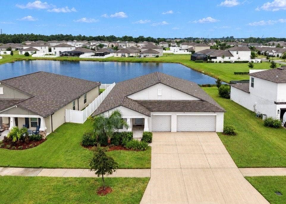 11911 FIELD THISTLE COURT, Riverview, FL 33579 11911 FIELD THISTLE COURT, Riverview, FL 33579