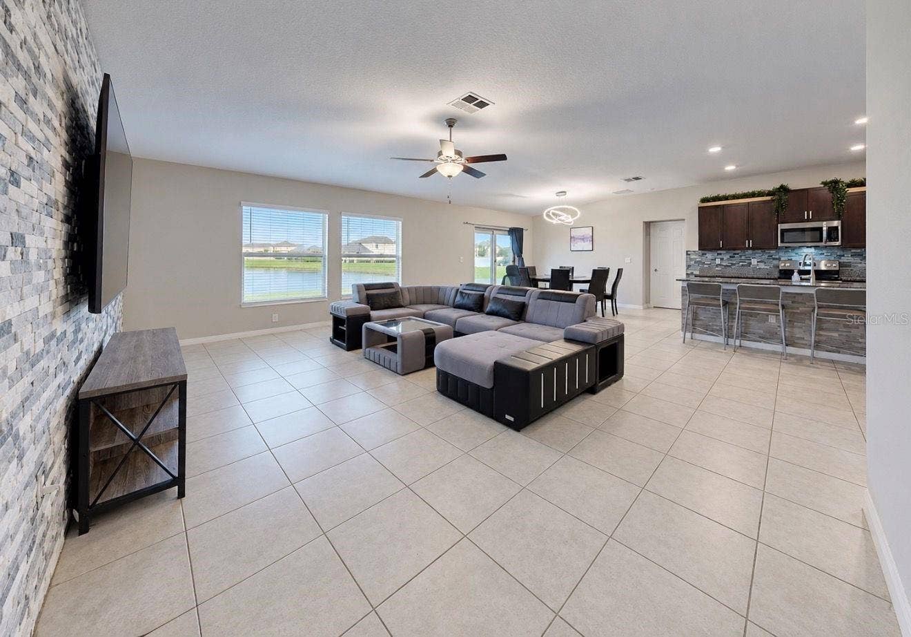 11911 FIELD THISTLE COURT, Riverview, FL 33579 Living Room