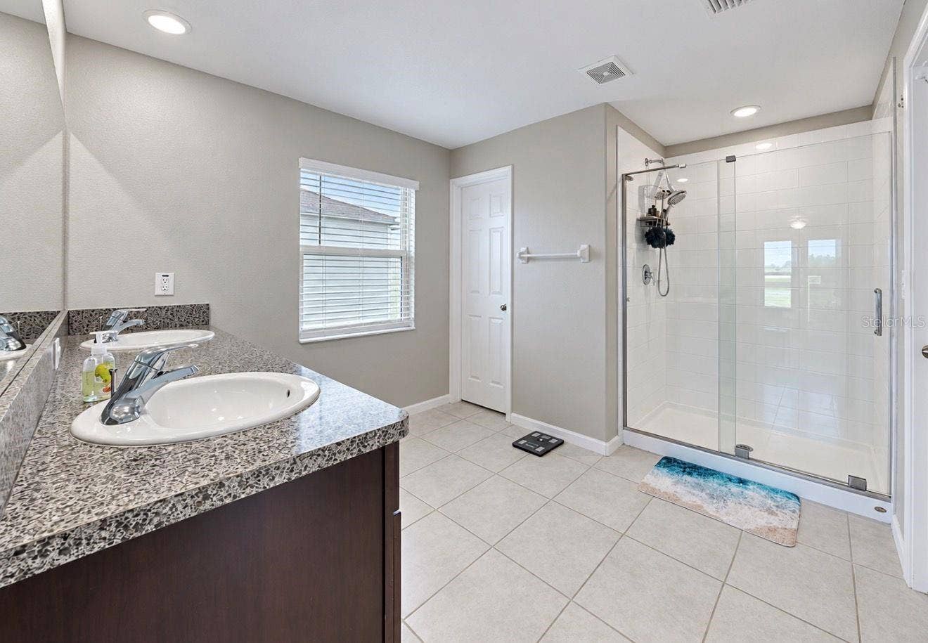 11911 FIELD THISTLE COURT, Riverview, FL 33579 Primary Bath