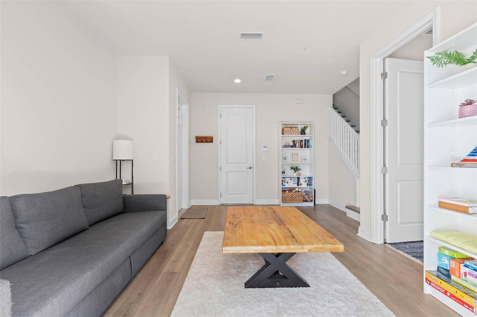 206 S TAMPANIA AVENUE, #6, Tampa, FL 33609 Entry / Secondary Bedroom / Flex Room / Office / Den