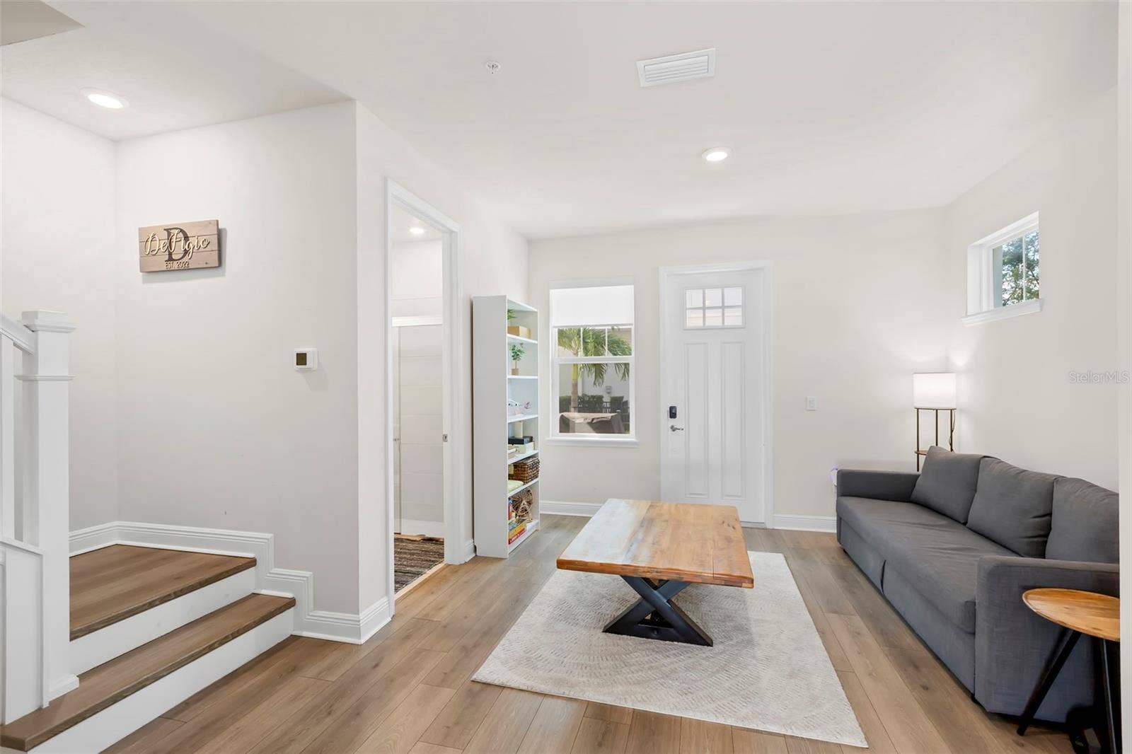 206 S TAMPANIA AVENUE, #6, Tampa, FL 33609 Entry / Secondary Bedroom / Flex Room / Office / Den
