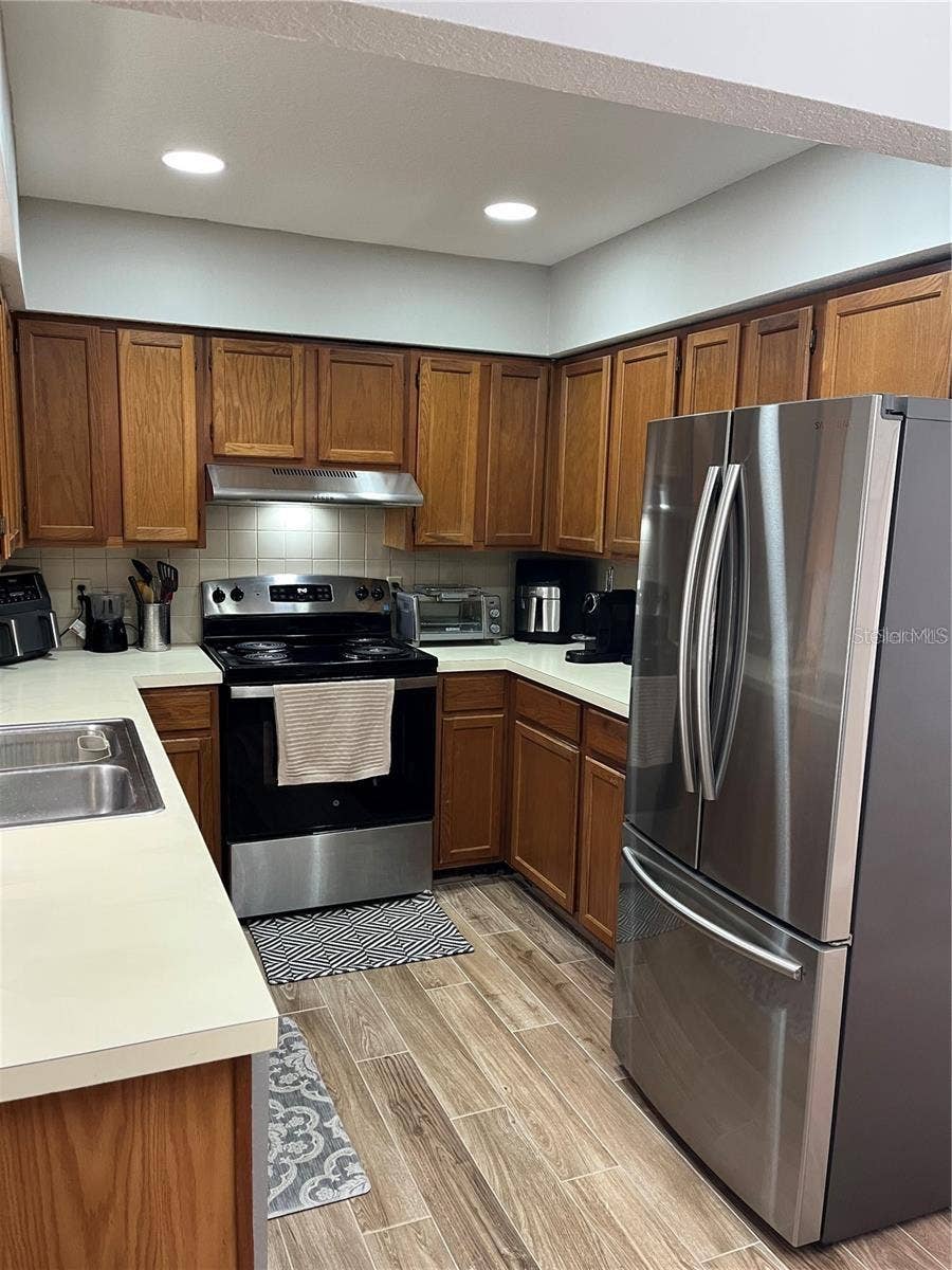 4114 WOODLARK DRIVE, Tampa, FL 33624 4114 WOODLARK DRIVE, Tampa, FL 33624
