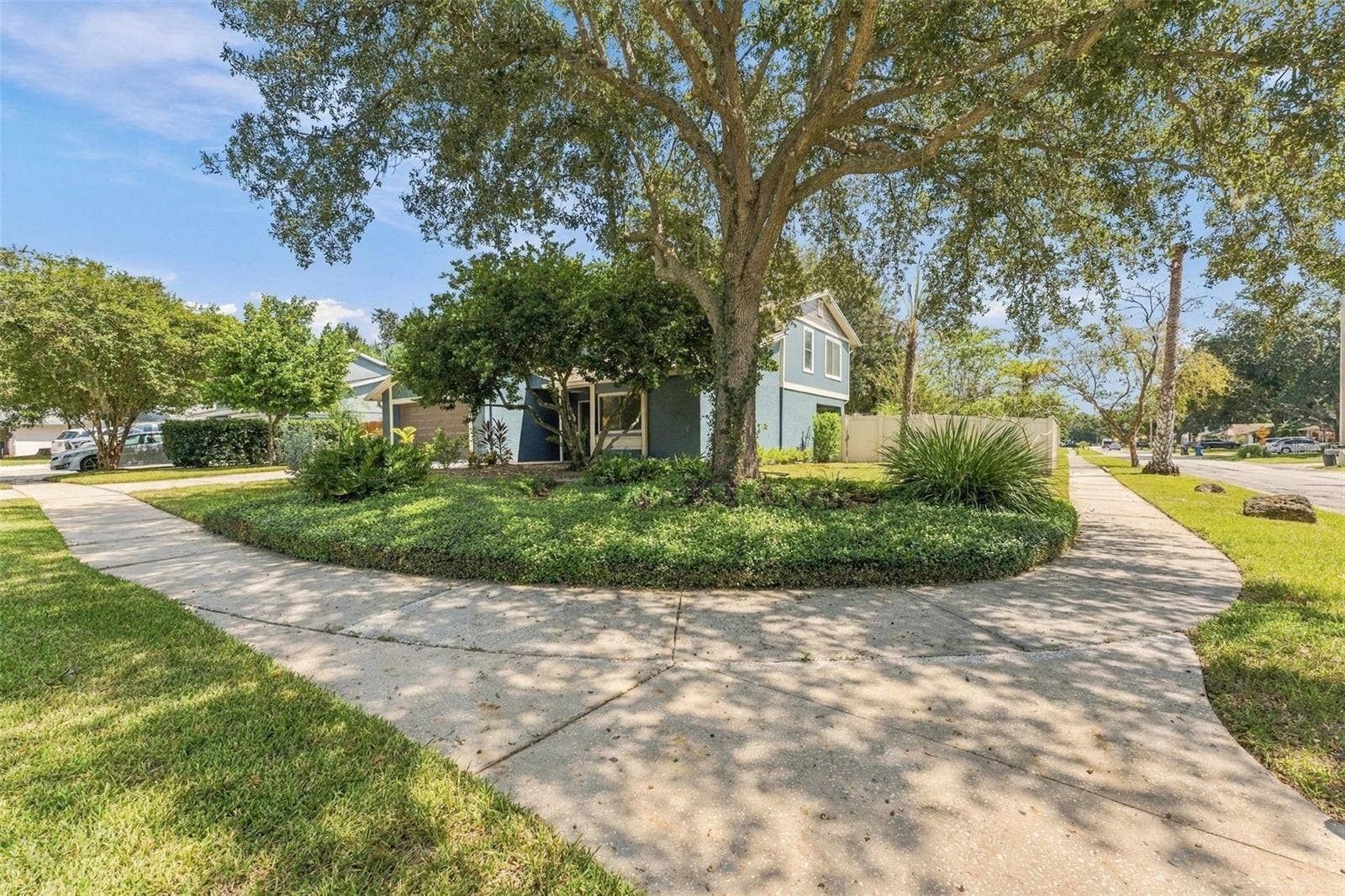 15801 COUNTRY LAKE DRIVE, Tampa, FL 33624 15801 COUNTRY LAKE DRIVE, Tampa, FL 33624