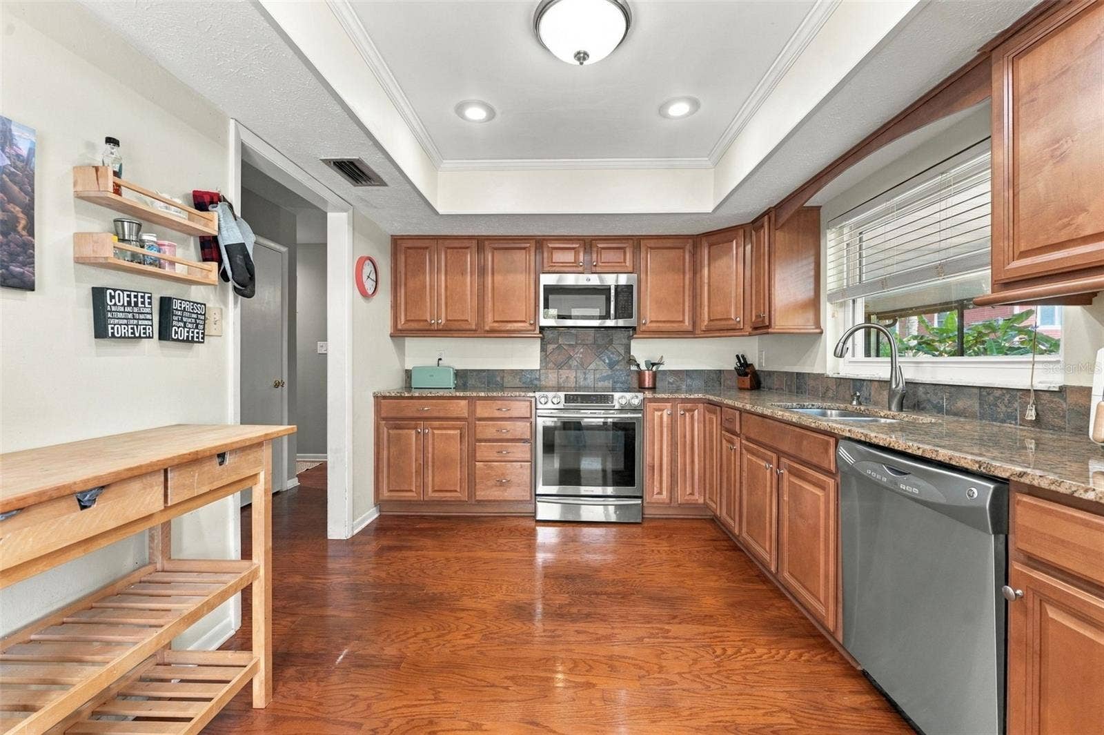 15801 COUNTRY LAKE DRIVE, Tampa, FL 33624 15801 COUNTRY LAKE DRIVE, Tampa, FL 33624
