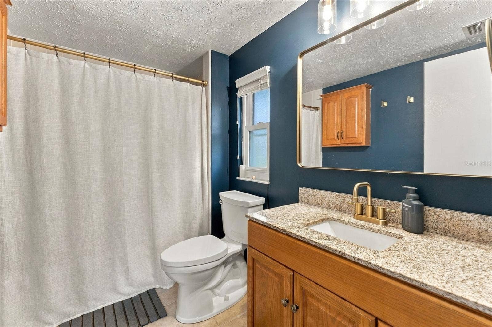15801 COUNTRY LAKE DRIVE, Tampa, FL 33624 15801 COUNTRY LAKE DRIVE, Tampa, FL 33624