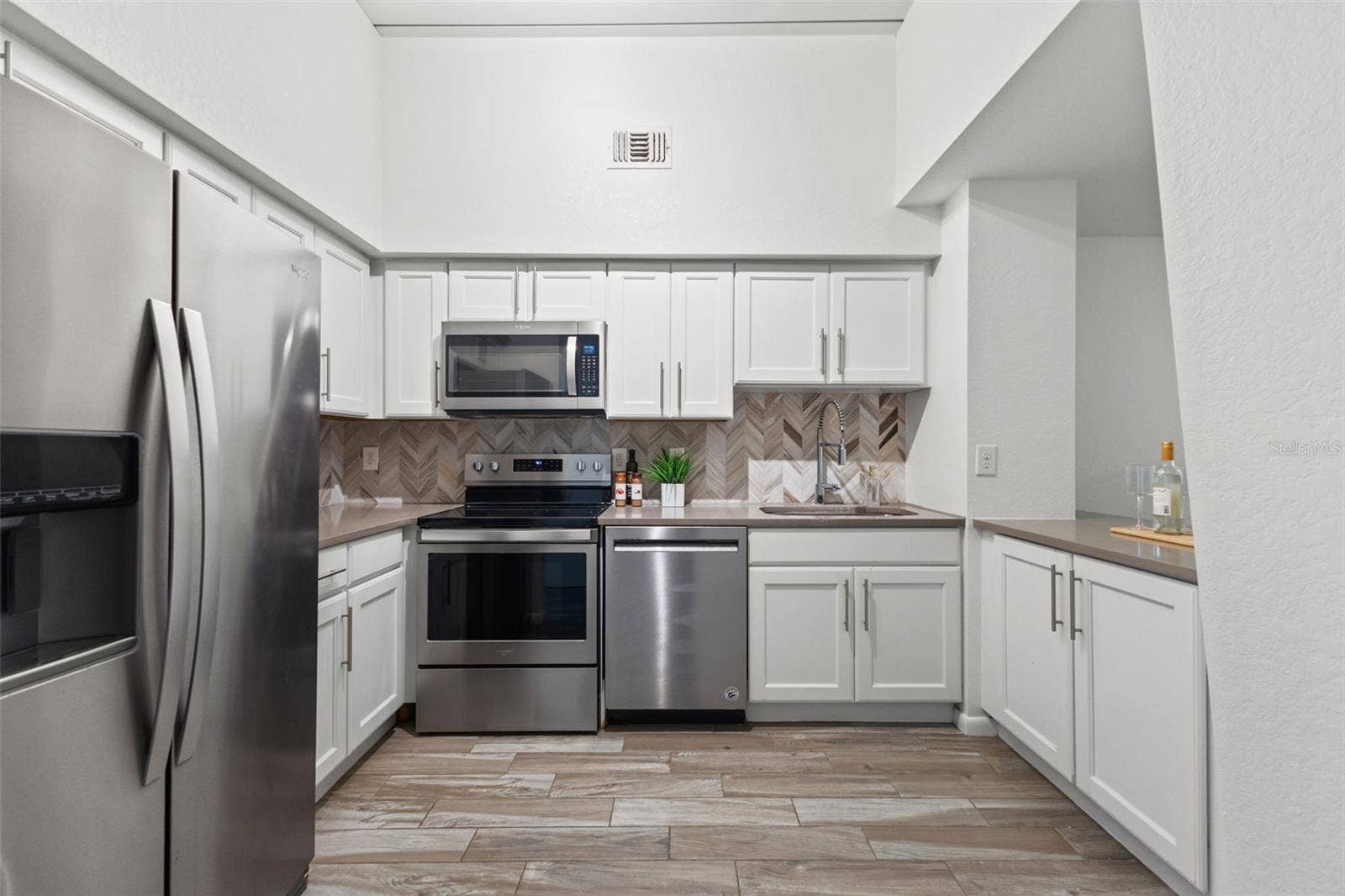 2411 W HORATIO STREET, #519, Tampa, FL 33609