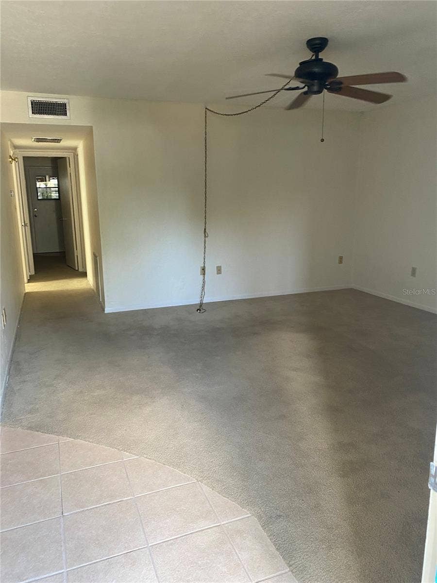 8402 111TH STREET, #106, Seminole, FL 33772 Living Room