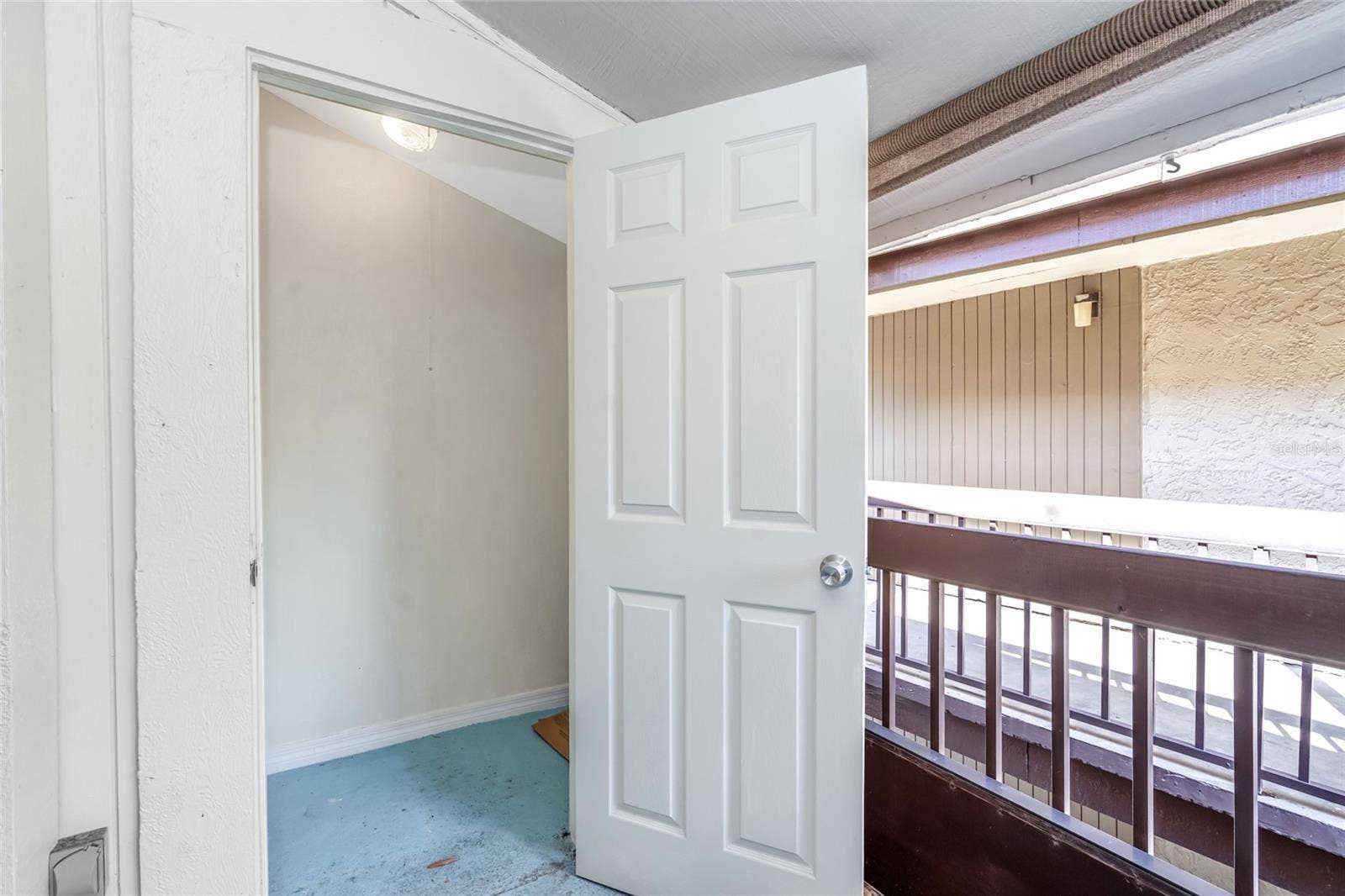 6308 NEWTOWN CIRCLE, #8C1, Tampa, FL 33615 6308 NEWTOWN CIRCLE, #8C1, Tampa, FL 33615