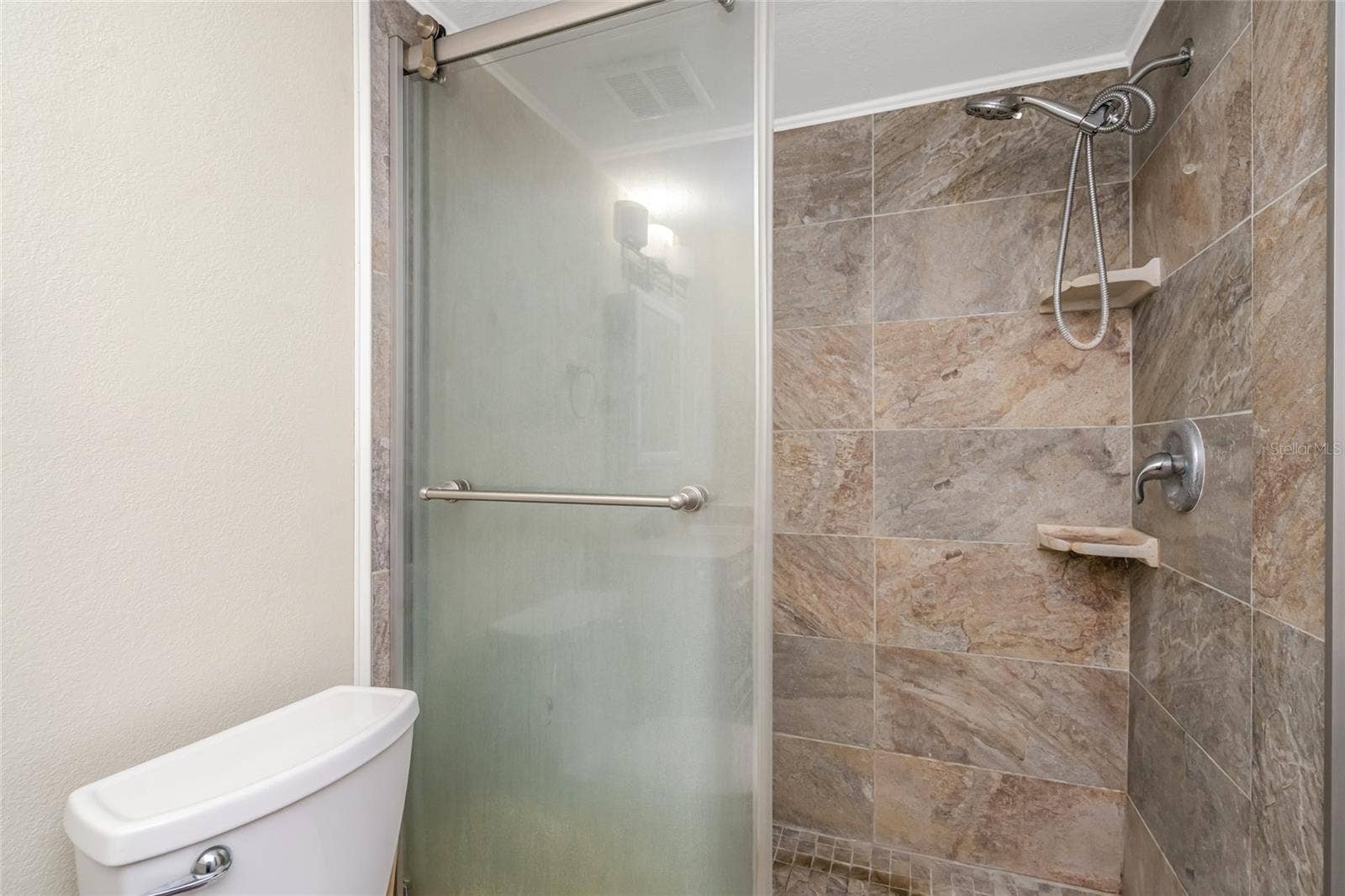 6308 NEWTOWN CIRCLE, #8C1, Tampa, FL 33615 6308 NEWTOWN CIRCLE, #8C1, Tampa, FL 33615