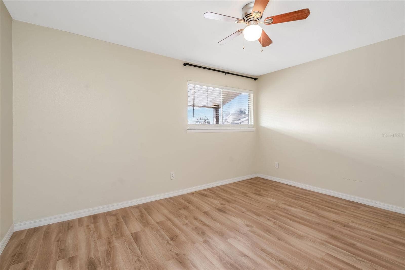 6308 NEWTOWN CIRCLE, #8C1, Tampa, FL 33615 6308 NEWTOWN CIRCLE, #8C1, Tampa, FL 33615