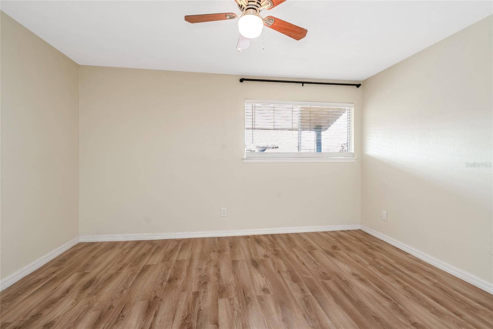 6308 NEWTOWN CIRCLE, #8C1, Tampa, FL 33615 6308 NEWTOWN CIRCLE, #8C1, Tampa, FL 33615