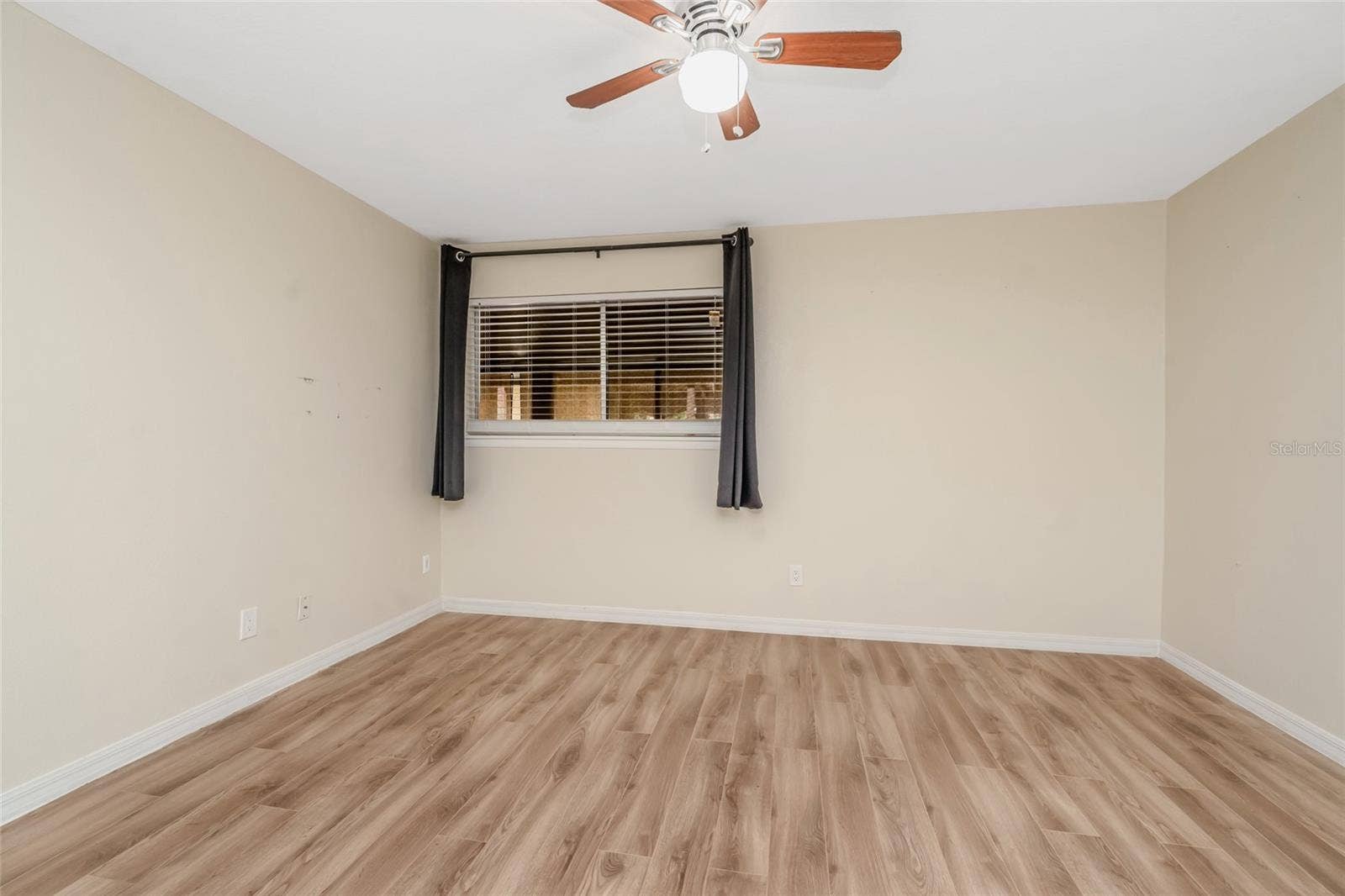 6308 NEWTOWN CIRCLE, #8C1, Tampa, FL 33615 6308 NEWTOWN CIRCLE, #8C1, Tampa, FL 33615