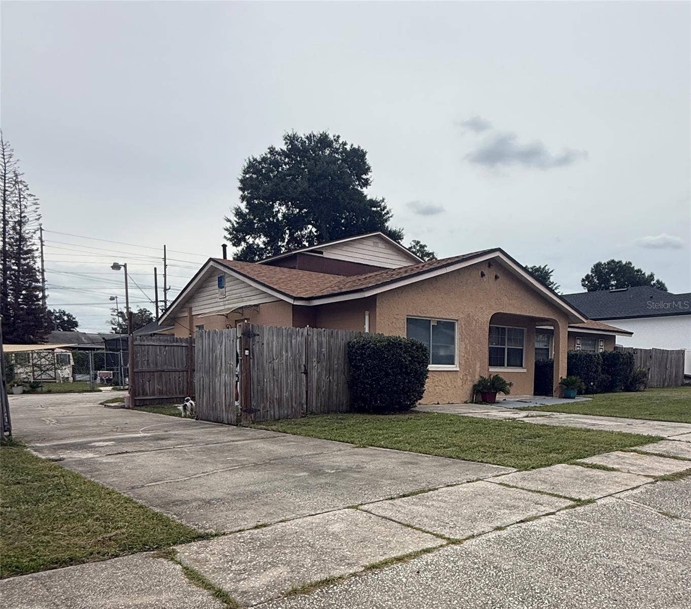 1607 WRIGHT DRIVE, Lakeland, FL 33805 1607 WRIGHT DRIVE, Lakeland, FL 33805