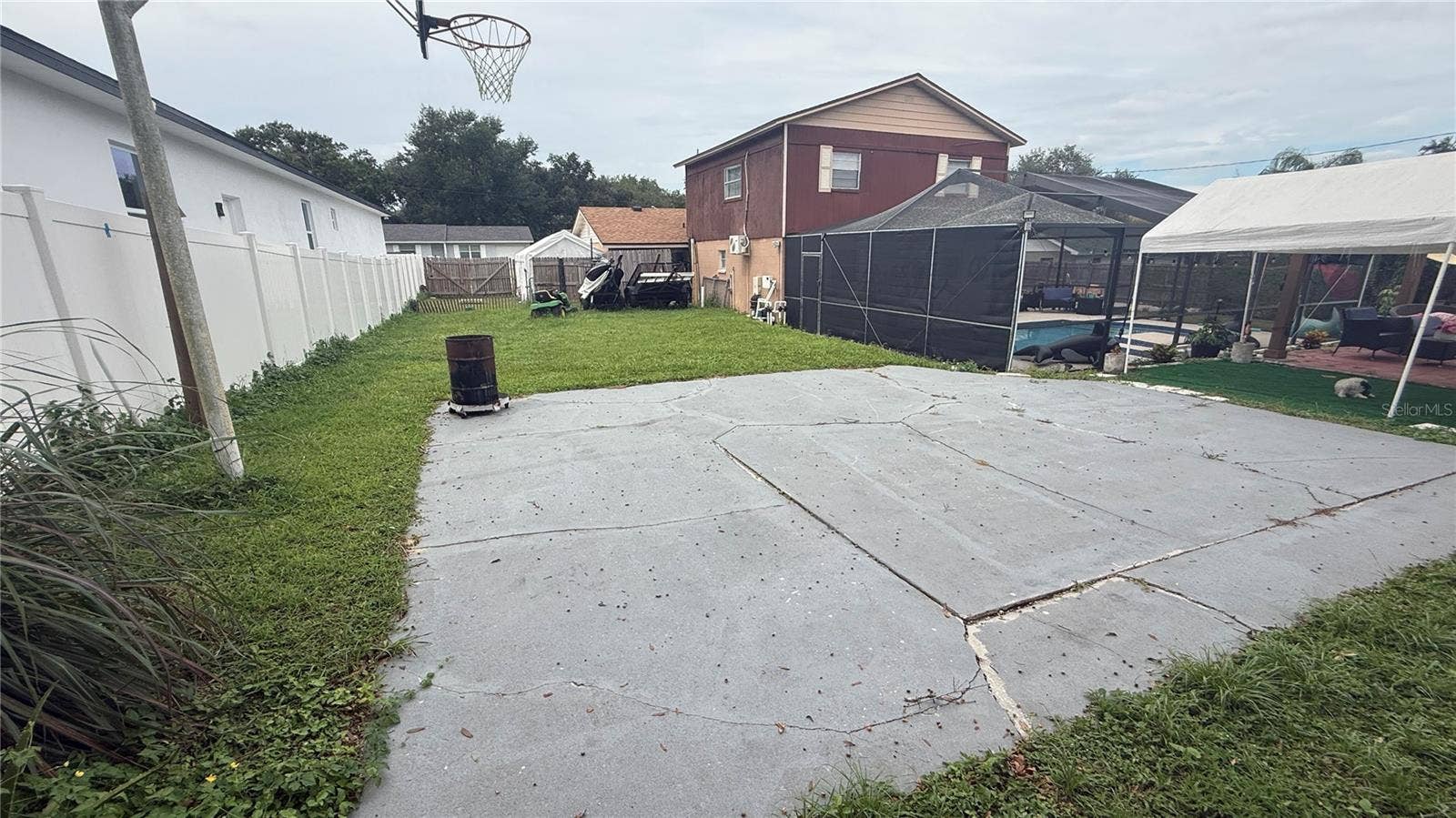 1607 WRIGHT DRIVE, Lakeland, FL 33805 1607 WRIGHT DRIVE, Lakeland, FL 33805