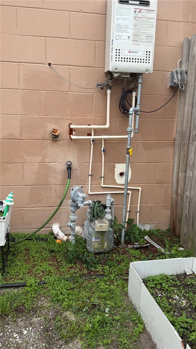 1607 WRIGHT DRIVE, Lakeland, FL 33805 1607 WRIGHT DRIVE, Lakeland, FL 33805