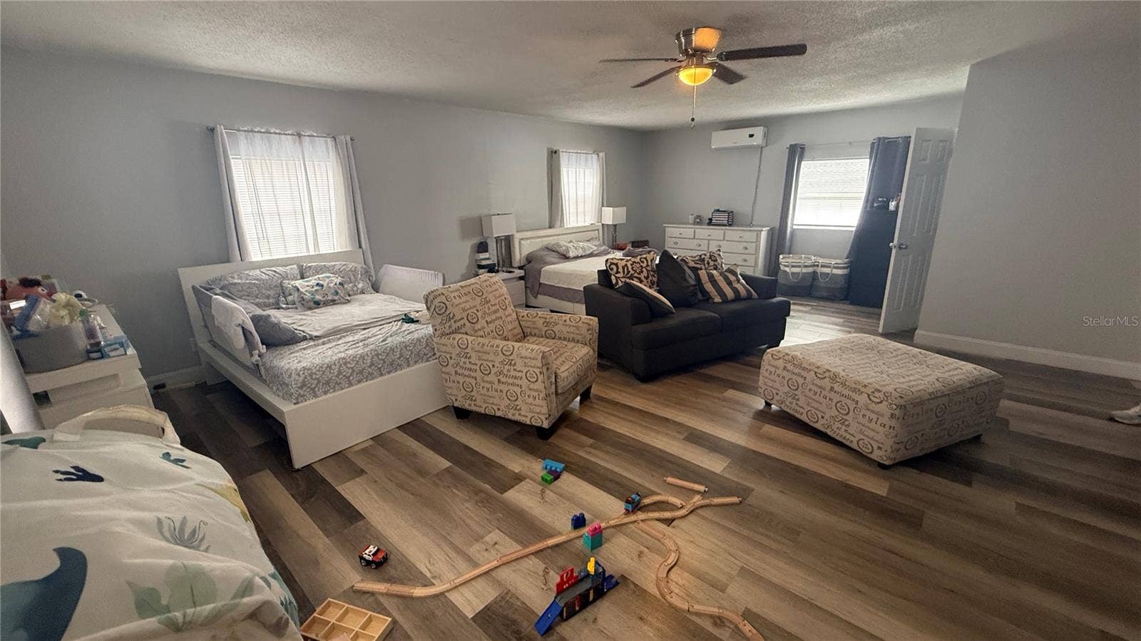 1607 WRIGHT DRIVE, Lakeland, FL 33805 1607 WRIGHT DRIVE, Lakeland, FL 33805