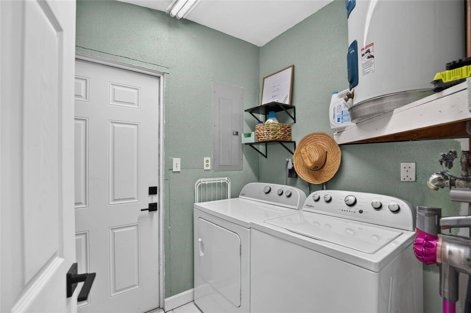 835 54TH AVENUE N, St Petersburg, FL 33703