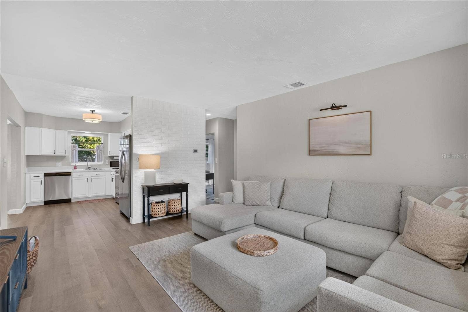835 54TH AVENUE N, St Petersburg, FL 33703